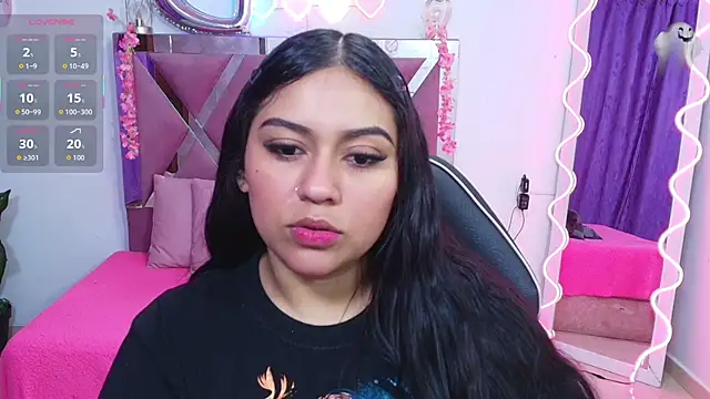 kendra tay online show from November 4, 2025, 3:10 am