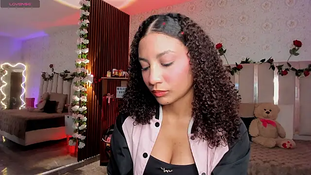 Daphnne tay online show from March 13, 2026, 4:06 am