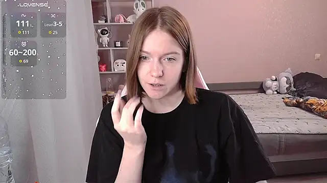 CassieJuice69 online show from October 28, 2025, 9:03 pm