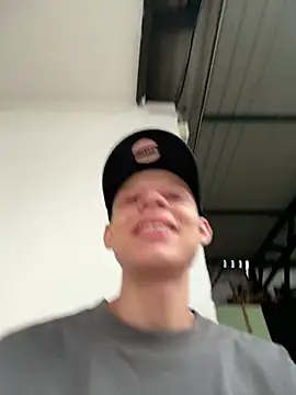 Daddyrich 632 online show from July 12, 2026, 11:33 am