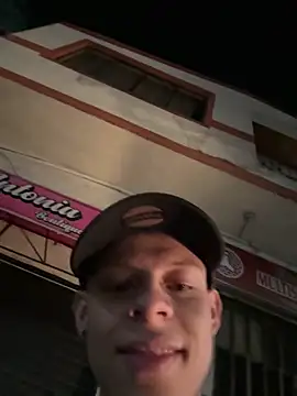 Daddyrich 632 online show from May 6, 2026, 1:31 am