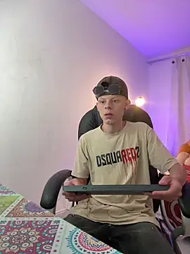 Daddyrich 632 online show from May 1, 2026, 11:15 am