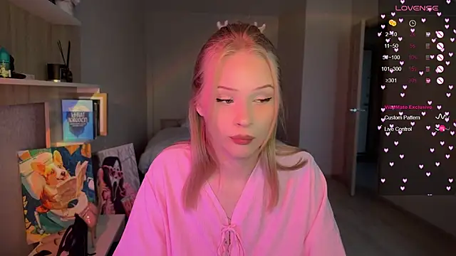 lisa barbie online show from November 16, 2025, 6:51 am