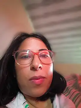 Snapshot of MirandaSingle chatting on June 29, 2026, 5:01 pm MirandaSingle online show from June 29, 2026, 5:01 pm