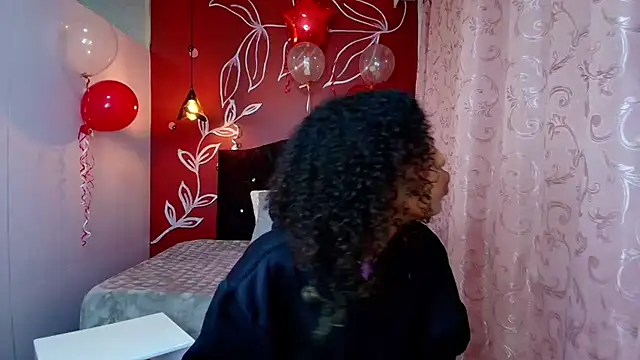 Zia Green online show from February 19, 2025, 12:11 pm