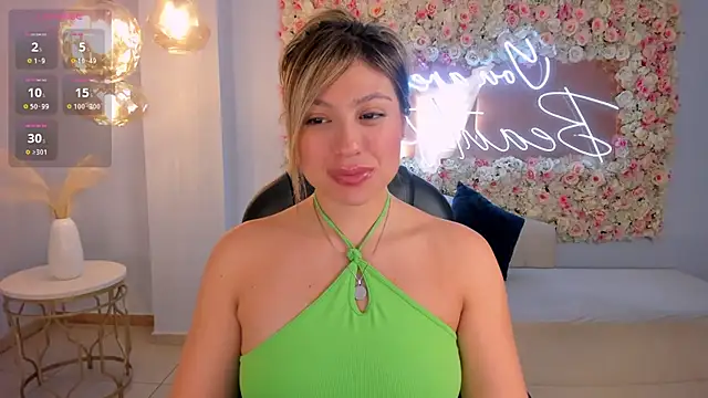 Snapshot of IrinaPortman chatting on October 28, 2025, 4:28 pm IrinaPortman online show from October 28, 2025, 4:28 pm