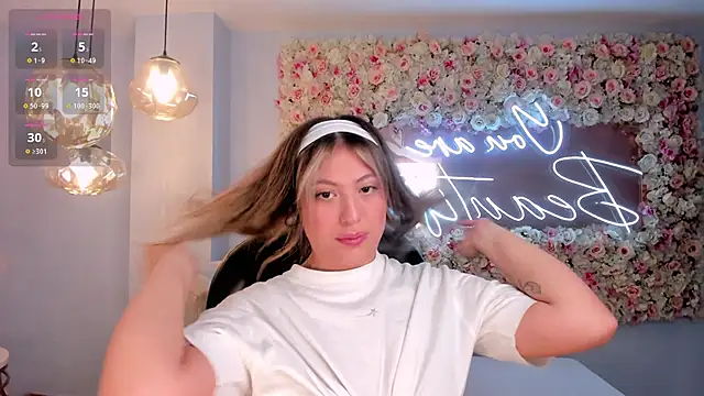 Snapshot of IrinaPortman chatting on October 25, 2025, 12:28 pm IrinaPortman online show from October 25, 2025, 12:28 pm