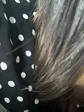 Amy Kiitty  online show from May 1, 2026, 1:38 pm