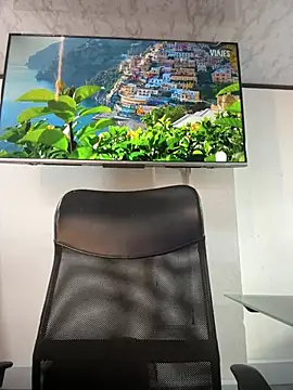 Amy Kiitty  online show from July 29, 2026, 1:32 pm