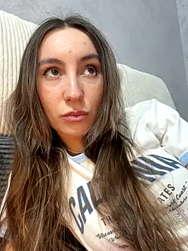 viviandaimond1 online show from October 24, 2025, 4:17 pm