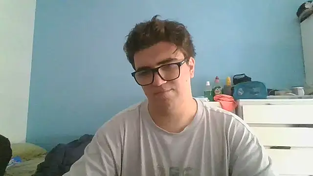 Snapshot of sorolla12 chatting on February 10, 2026, 1:32 pm sorolla12 online show from February 10, 2026, 1:32 pm