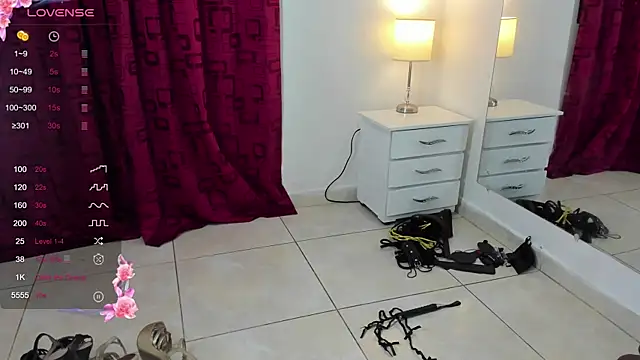 KarinaSimonz online show from March 22, 2025, 7:42 pm