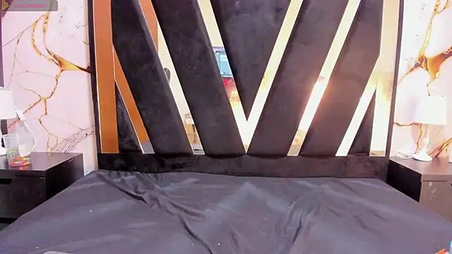 KarinaSimonz online show from January 11, 2026, 7:43 pm