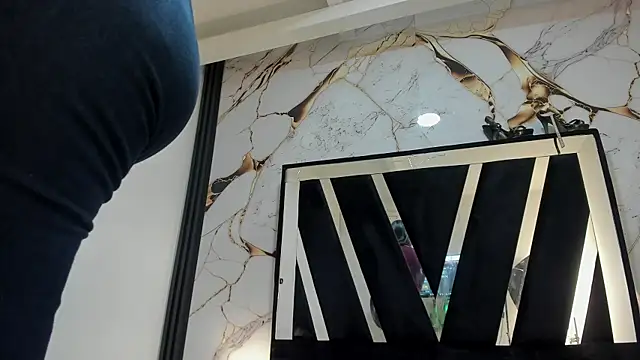 KarinaSimonz online show from October 1, 2025, 7:29 pm