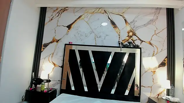 KarinaSimonz online show from September 11, 2025, 7:58 pm