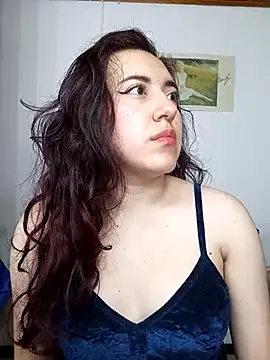 Emi chik online show from February 27, 2025, 5:47 pm