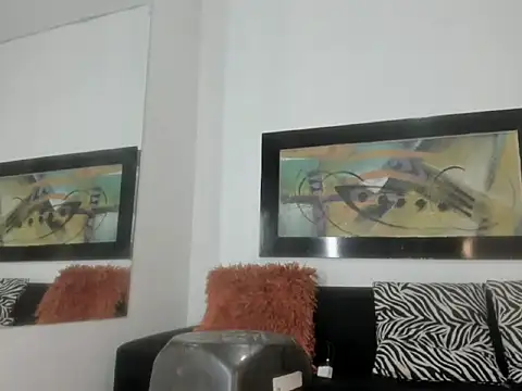 Eyleen Santos online show from October 16, 2025, 7:44 pm