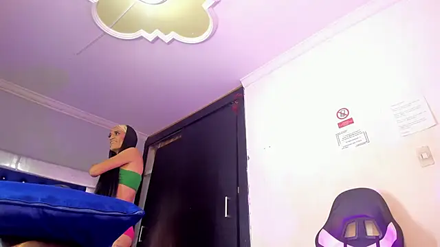 Eyleen Santos online show from February 10, 2026, 7:46 pm