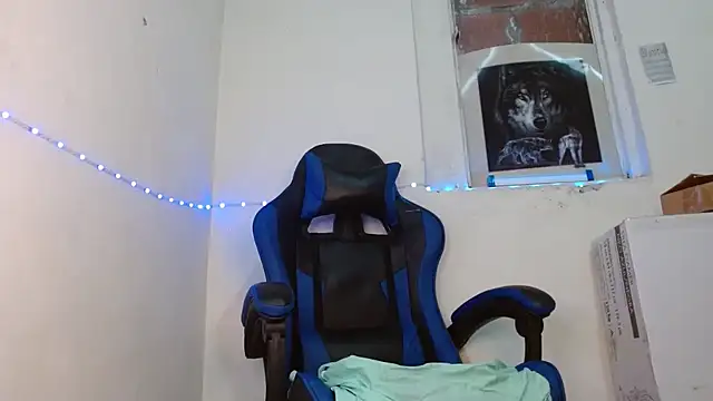 SexyBoy-Bigclit online show from October 3, 2025, 8:43 pm