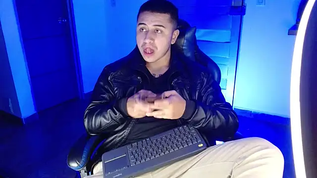 SexyBoy-Bigclit online show from June 5, 2026, 2:16 am