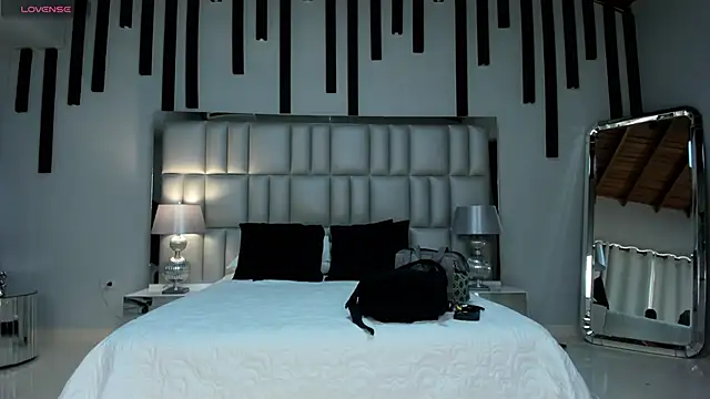 KatieNolan 1 online show from November 15, 2025, 6:23 pm