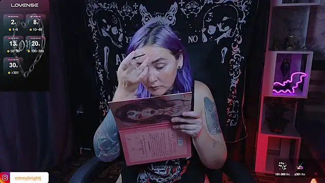 Emmybrightj  online show from September 10, 2025, 3:44 pm