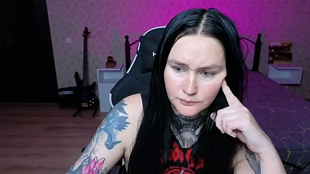 Emmybrightj  online show from May 1, 2026, 4:34 pm