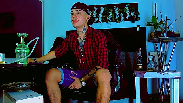 Snapshot of HannibalLester chatting on March 21, 2026, 8:19 am HannibalLester online show from March 21, 2026, 8:19 am