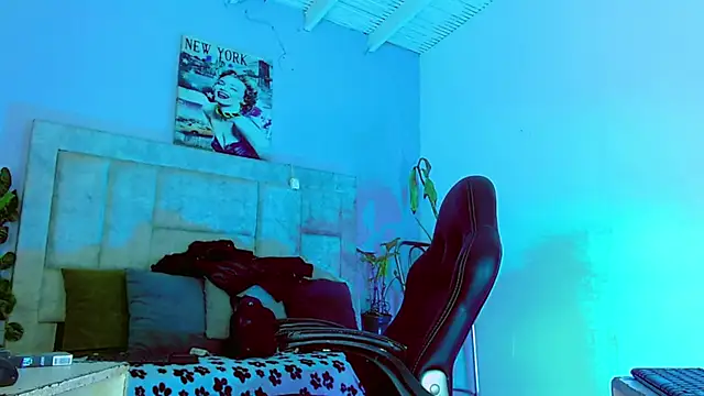 HannibalLester online show from September 21, 2025, 4:28 am