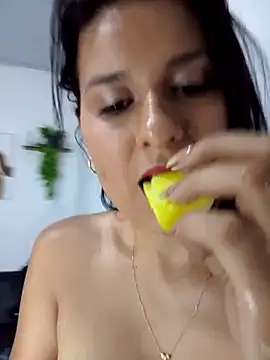 elena jonees online show from May 8, 2026, 8:45 pm
