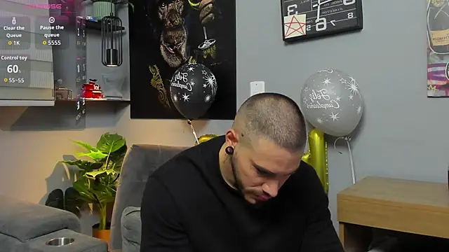 Giorgio-Leone online show from December 23, 2025, 5:18 am