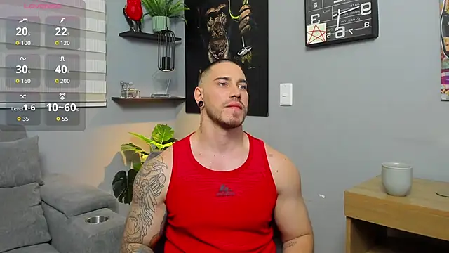 Giorgio-Leone online show from September 12, 2025, 2:34 am