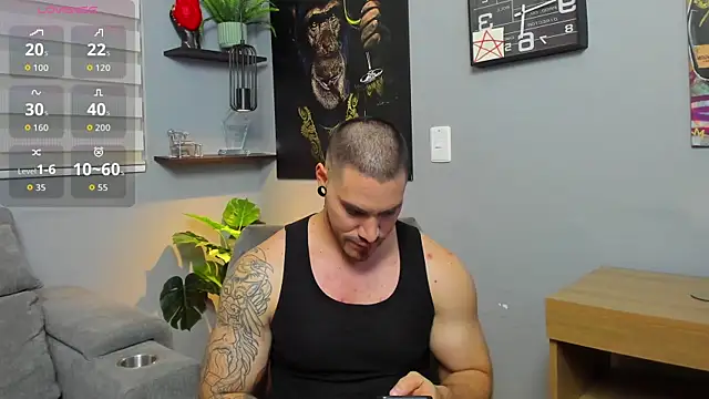 Giorgio-Leone online show from September 12, 2025, 11:48 pm