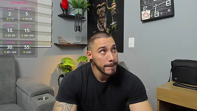 Giorgio-Leone online show from October 23, 2025, 12:20 am