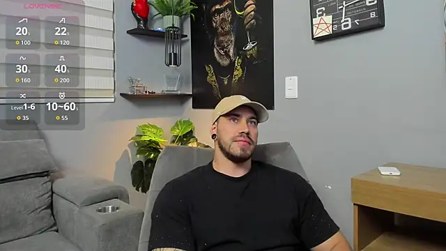 Giorgio-Leone online show from October 17, 2025, 11:39 pm