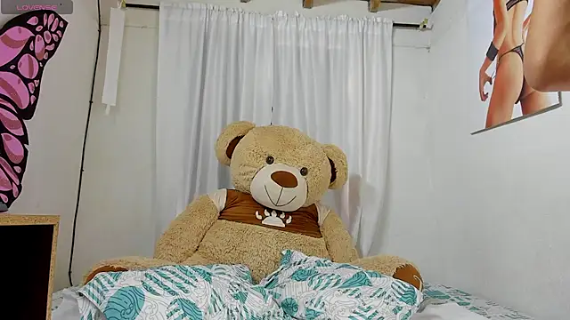 sweet amalia4 online show from September 11, 2025, 7:14 pm