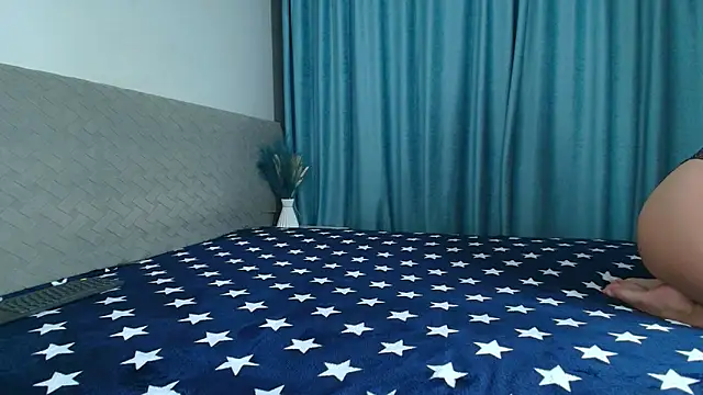 ElizaaXO online show from September 30, 2025, 4:46 pm