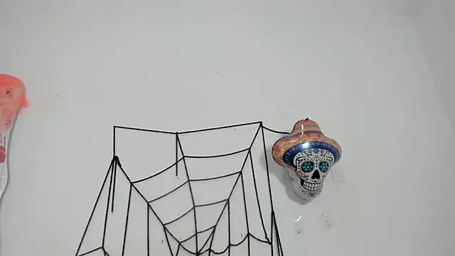 zoee lovv online show from October 18, 2025, 3:08 am