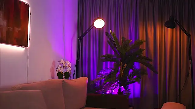 GinaValentinna online show from March 7, 2025, 10:54 pm