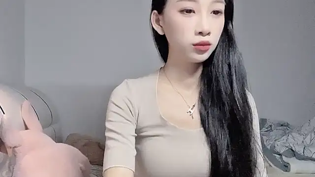 Snapshot of Lili-2 chatting on June 7, 2026, 2:22 pm Lili-2 online show from June 7, 2026, 2:22 pm