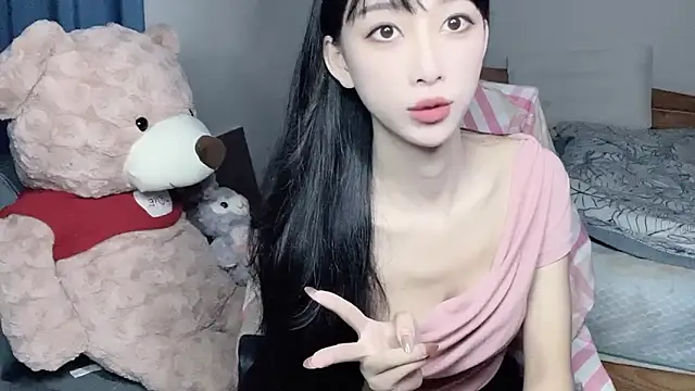 Lili-2 online show from September 27, 2025, 5:30 pm