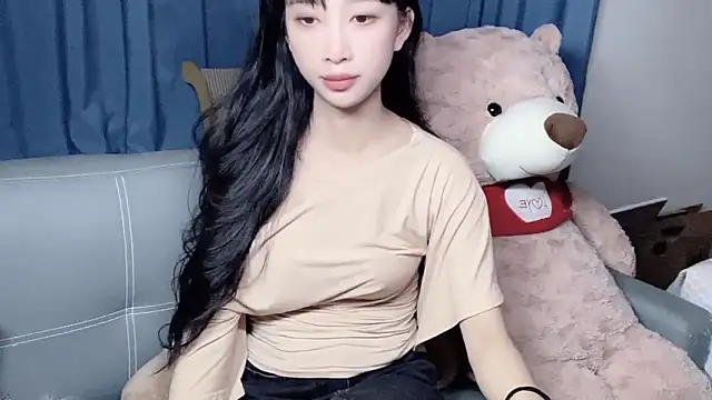 Lili-2 online show from October 14, 2025, 12:28 pm