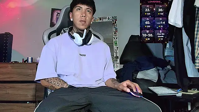 Nickhot0609 online show from November 24, 2025, 1:38 am