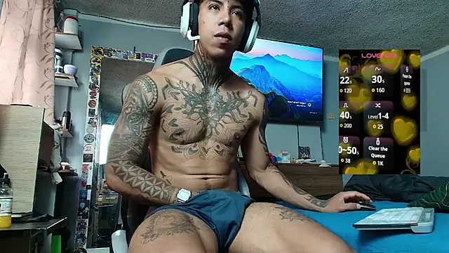 Nickhot0609 online show from February 18, 2026, 5:20 pm