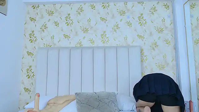 Derieri D online show from September 25, 2025, 7:42 pm