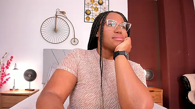 Makena gh online show from September 30, 2025, 3:56 am