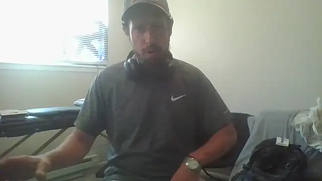 axelongshaft69 online show from July 20, 2026, 12:29 pm