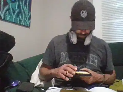 Snapshot of axelongshaft69 chatting on May 21, 2026, 11:40 am axelongshaft69 online show from May 21, 2026, 11:40 am