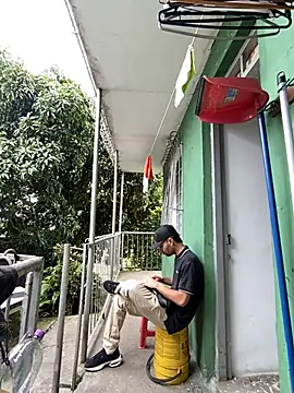 Jestebanano online show from May 16, 2026, 4:06 pm