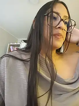 Snapshot of AleFantasy0001 chatting on July 6, 2026, 4:53 pm AleFantasy0001 online show from July 6, 2026, 4:53 pm